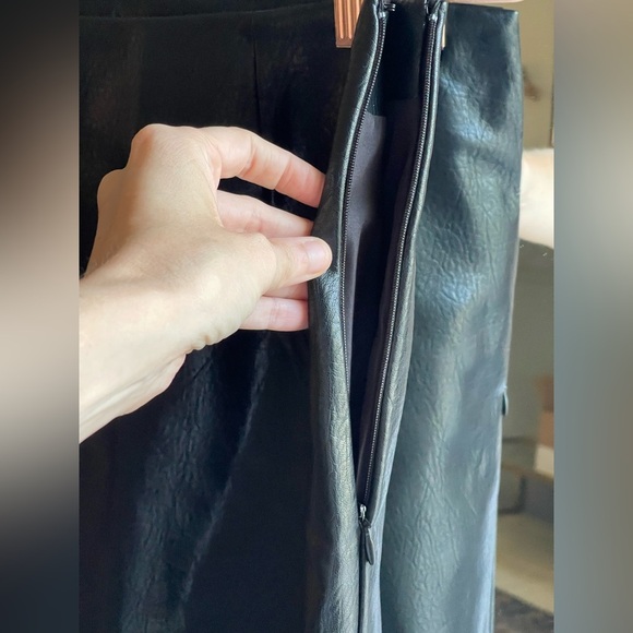 NWT Old Navy high waist Heritage Mini Black Jack Faux Leather Mini Skirt - Picture 6 of 11